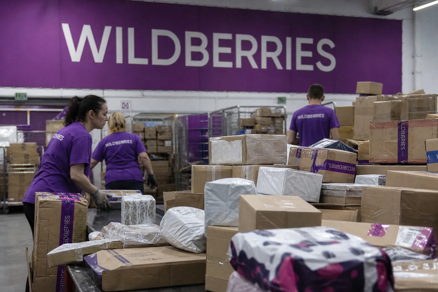 Рекламодатели сокращают бюджеты на Wildberries после инцидентов со складами